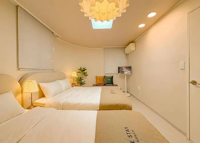 The Gangnam Coex Hanti Station 5 Minutes! 3queen Bed Seul