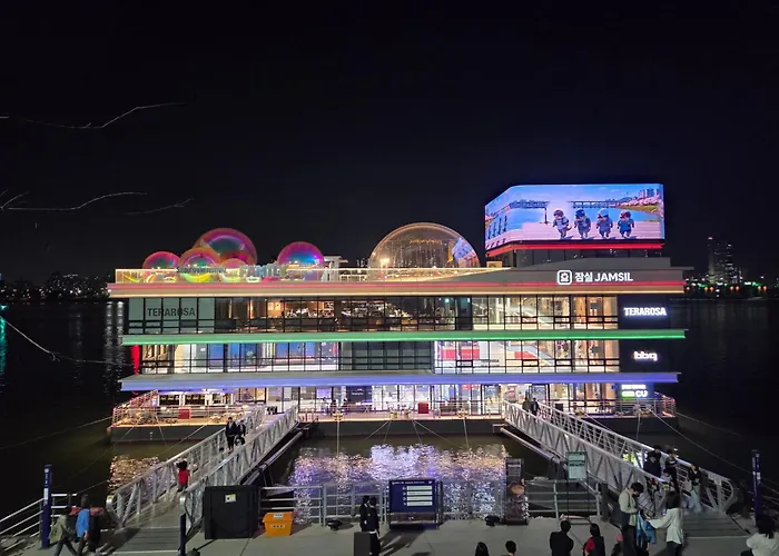 The Gangnam Coex Hanti Station 5 Minutes! 3queen Bed * Seul